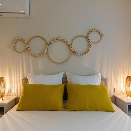 Les Cerisiers Beach Residence, Cosy And Modern 3 Bedroom Apartment Located 50 Metres From The Beach And From All Amenities And Restaurants On The Coastal Road Flic en Flac ภายนอก รูปภาพ