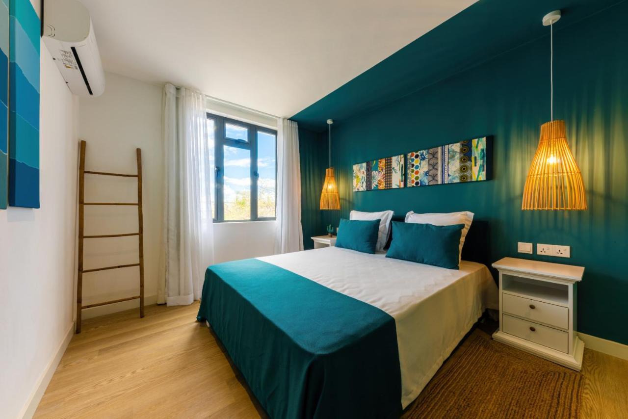 Les Cerisiers Beach Residence, Cosy And Modern 3 Bedroom Apartment Located 50 Metres From The Beach And From All Amenities And Restaurants On The Coastal Road Flic en Flac ภายนอก รูปภาพ